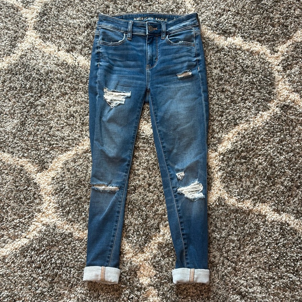 American Eagle skinny jeans size 0 good condition.